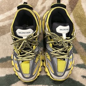 Yellow Gray Balenciagas Size: 40